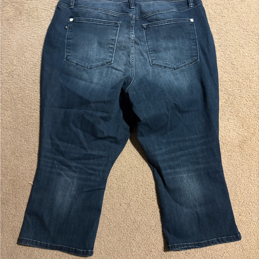 NWT Judy Blue Mid Rise Dark Wash Skinny Fit Capri Jeans Size 18 A7 - Picture 2 of 6
